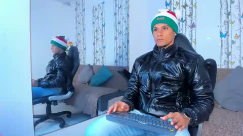 antoni online show from December 17, 12:00 pm