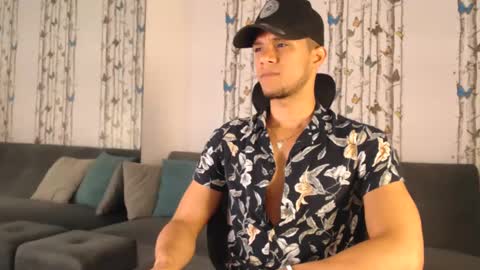 antoni online show from December 30, 1:36 pm