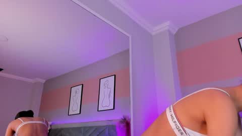 Snapshot of ary_thompson_ chatting on December 20, 8:34 pm ARY THOMPSON online show from December 20, 8:34 pm