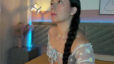 Snapshot of ary_thompson_ chatting on March 27, 12:27 pm ARY THOMPSON online show from March 27, 12:27 pm