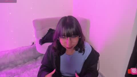 Snapshot of arya_line chatting on April 8, 2:44 am Arys online show from April 8, 2:44 am
