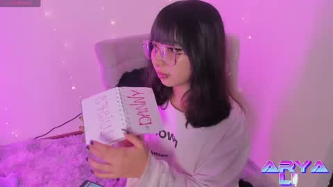 Snapshot of arya_line chatting on June 26, 2:49 am Arys online show from June 26, 2:49 am