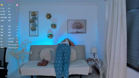 Snapshot of arya_xelion chatting on April 27, 9:13 pm arya_xelion online show from April 27, 9:13 pm