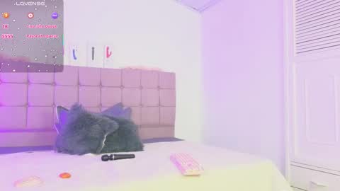 arycooper_ online show from February 5, 11:26 am