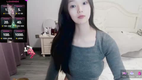 Lily online show from February 26, 3:21 am