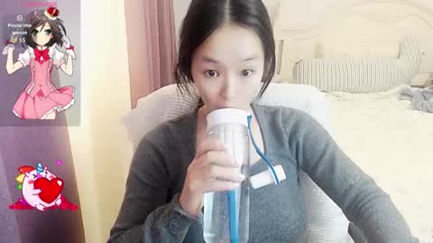 Lily online show from October 27, 4:05 am