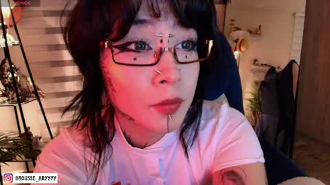 Snapshot of aryrousse chatting on April 9, 3:17 am Ary Rousse online show from April 9, 3:17 am