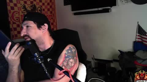 devilPup75 online show from September 26, 2:48 am