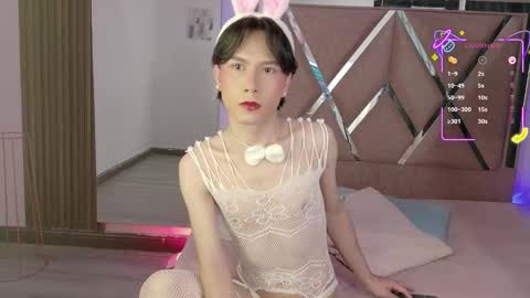 Ash Femboy online show from October 15, 8:31 pm