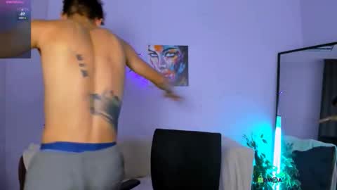 Snapshot of ash_raven_ chatting on September 15, 12:21 am ash_raven_ online show from September 15, 12:21 am