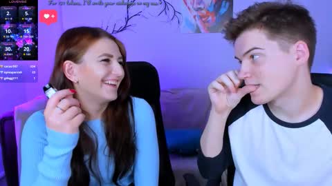 ash_raven_ online show from October 6, 7:11 pm