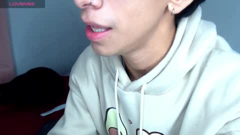 Ash online show from December 4, 12:20 am