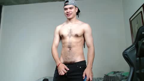 ash_wingrant online show from January 25, 10:19 am