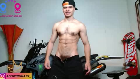 ash_wingrant online show from February 9, 6:45 pm