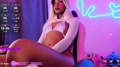 AshantiINDEPENDENT MODEL online show from March 8, 1:06 am