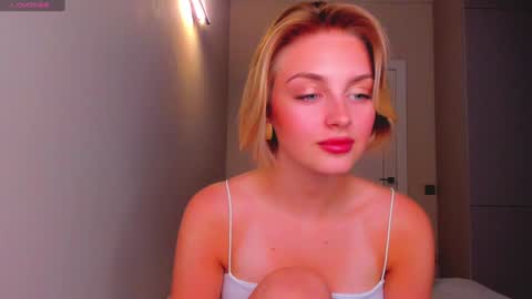 Snapshot of ashbunny_ chatting on December 27, 6:10 pm your pretty Ashley online show from December 27, 6:10 pm