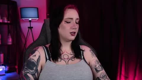 AshleyAshe  online show from April 1, 2:23 am