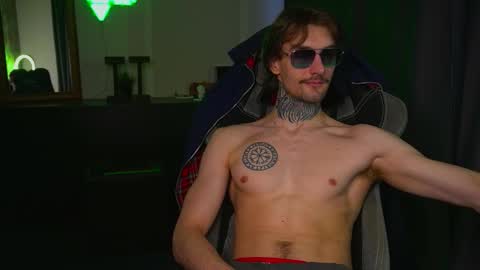 Snapshot of asher_88 chatting on October 10, 1:43 pm Jerk Machine online show from October 10, 1:43 pm