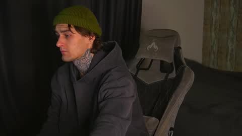 Snapshot of asher_88 chatting on October 22, 11:43 am Jerk Machine online show from October 22, 11:43 am