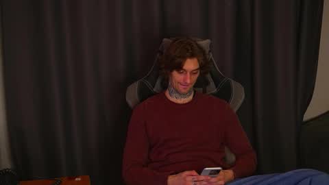 Snapshot of asher_88 chatting on November 19, 4:56 am Jerk Machine online show from November 19, 4:56 am