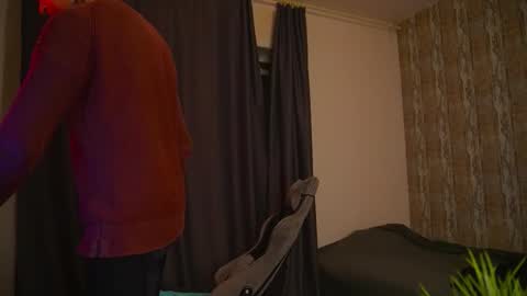 Snapshot of asher_88 chatting on December 4, 3:10 pm Jerk Machine online show from December 4, 3:10 pm