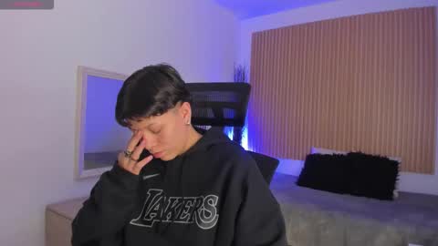 asher_addams_ online show from February 9, 5:55 am