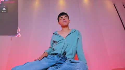 Asher online show from May 19, 1:00 am