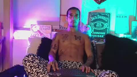 Snapshot of asherxxx_ chatting on March 21, 6:18 am CARIBBEAN DREAM online show from March 21, 6:18 am