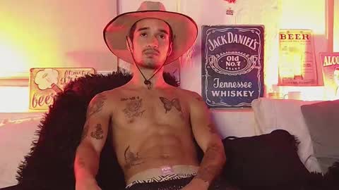 Snapshot of asherxxx_ chatting on March 25, 4:51 am CARIBBEAN DREAM online show from March 25, 4:51 am