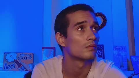 Snapshot of asherxxx_ chatting on April 2, 5:38 am CARIBBEAN DREAM online show from April 2, 5:38 am
