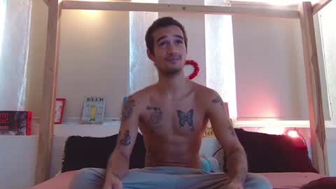 Snapshot of asherxxx_ chatting on April 21, 4:23 pm CARIBBEAN DREAM online show from April 21, 4:23 pm