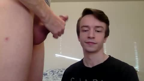 Snapshot of ashingwest97 chatting on December 13, 10:37 pm Ashing online show from December 13, 10:37 pm