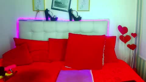 ashley  online show from December 21, 2:37 pm