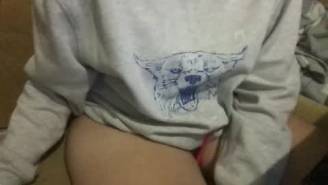 Snapshot of ashleighpink chatting on October 2, 1:34 am Ashleigh online show from October 2, 1:34 am