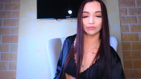 veronika online show from December 3, 9:33 am