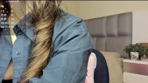 Snapshot of ashley_120 chatting on February 22, 1:55 am Carolina online show from February 22, 1:55 am