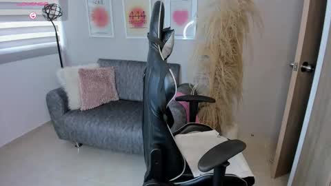 A S H L E Y online show from September 20, 6:42 pm