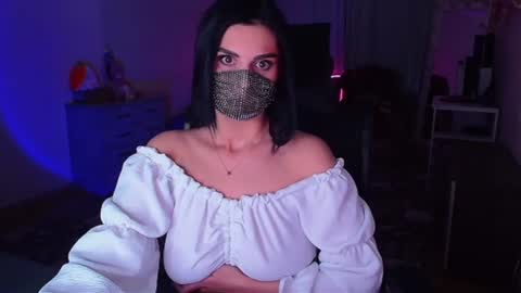 Snapshot of ashley__cooper__ chatting on December 6, 8:05 am Yasmina online show from December 6, 8:05 am