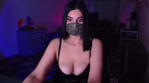 Snapshot of ashley__cooper__ chatting on December 9, 7:17 am Yasmina online show from December 9, 7:17 am