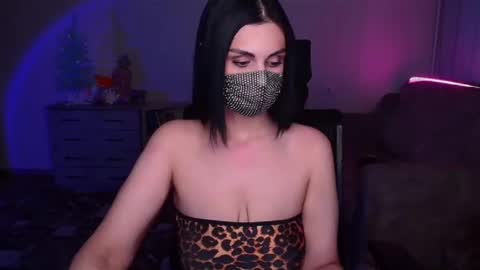 Snapshot of ashley__cooper__ chatting on January 6, 8:14 am Yasmina online show from January 6, 8:14 am