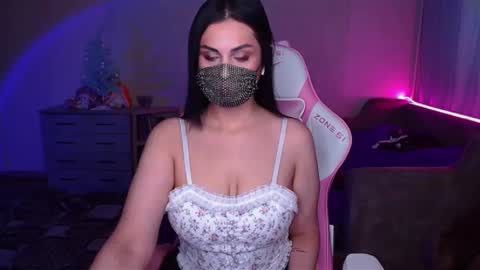 Snapshot of ashley__cooper__ chatting on February 2, 4:59 am Yasmina online show from February 2, 4:59 am