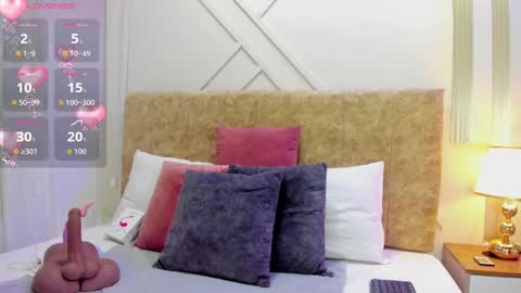 ashley online show from October 7, 1:52 pm