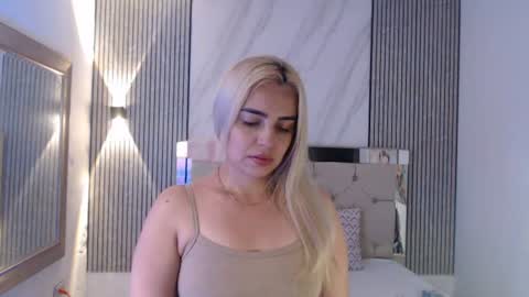 ashley__tylor online show from June 11, 12:32 am