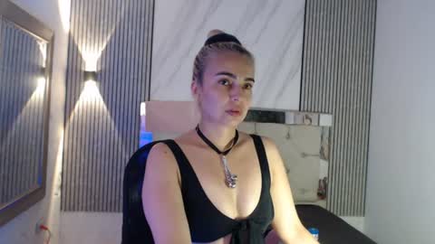 ashley__tylor online show from June 29, 7:25 pm