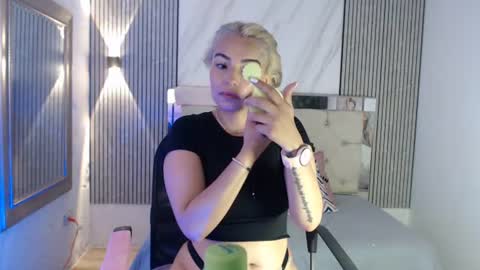 ashley__tylor online show from July 11, 7:49 pm