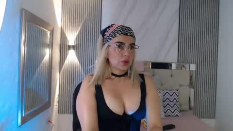 ashley__tylor online show from July 24, 7:45 pm