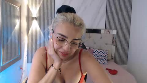 ashley__tylor online show from July 25, 9:56 pm