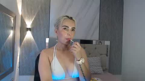 ashley__tylor online show from July 28, 4:27 pm