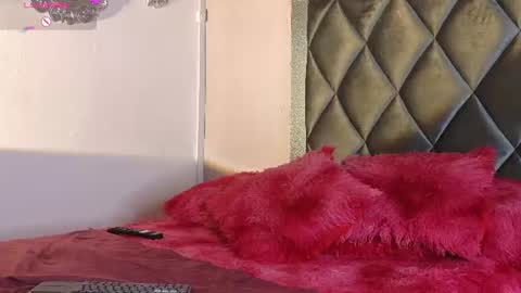 Snapshot of ashley__williamss chatting on June 16, 11:07 pm Ashley online show from June 16, 11:07 pm