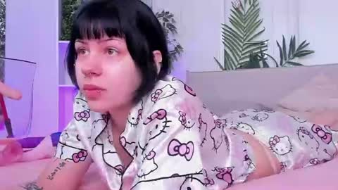 Snapshot of ashley_alt chatting on June 29, 6:41 am Ashley online show from June 29, 6:41 am